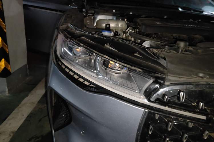 Used Lincoln Z 2022 iXiang Luxury Edition Right Front Headlight