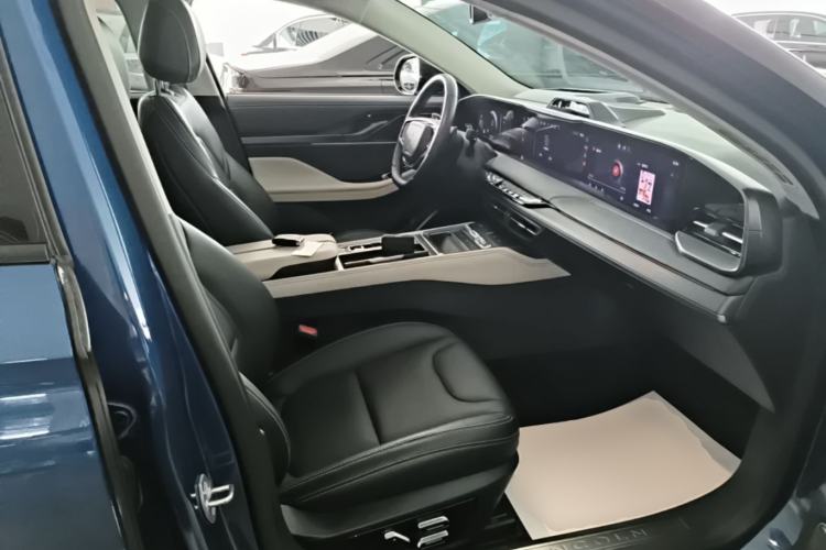 Used Lincoln Z 2022 iKoo Luxury Edition Right Front Seat