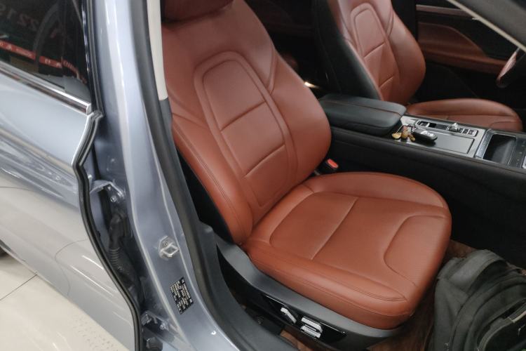 Used Lincoln Z 2022 iXiang Luxury Edition Right Front Seat