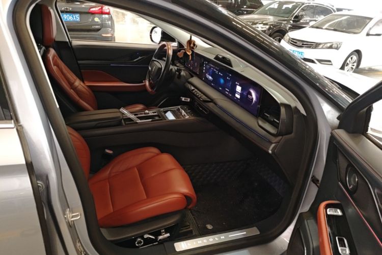 Used Lincoln Z 2022 iEnjoy Prestige Edition Right Front Seat