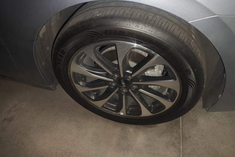 Used Lincoln Z 2022 Facelift iEnjoy Deluxe Edition Right Front Wheel Hub