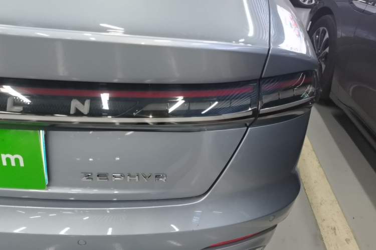 Used Lincoln Z 2022 iEnjoy Luxury Edition Right Rear Taillight
