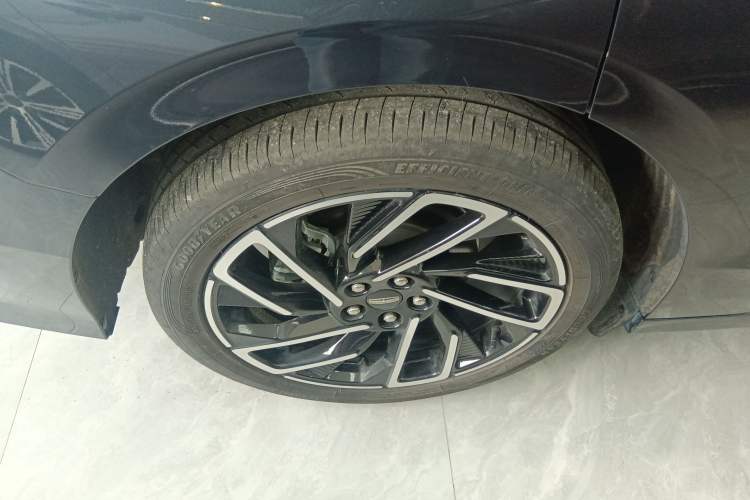 Used Lincoln Z 2022 iKoo Centennial Limited Edition Right Rear Wheel Hub