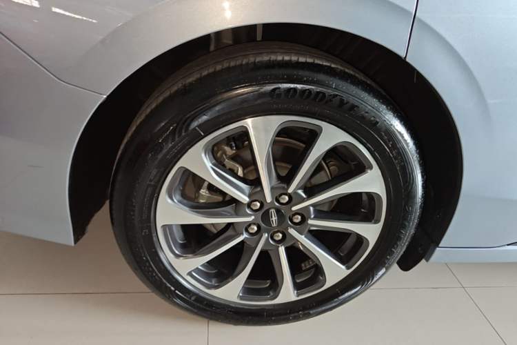 Used Lincoln Z 2022 iXiang Deluxe Edition Right Rear Wheel Hub