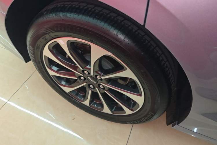 Used Lincoln Z 2022 iXiang Luxury Edition Right Rear Wheel Hub
