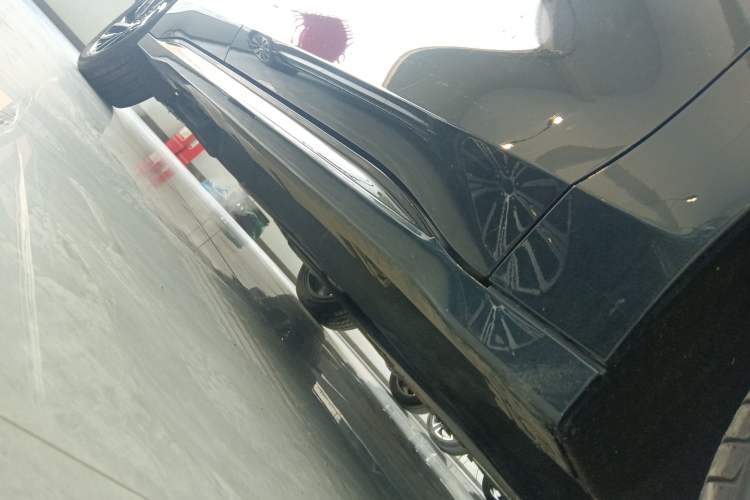 Used Lincoln Z 2022 iKoo Centennial Limited Edition Right Side Sill