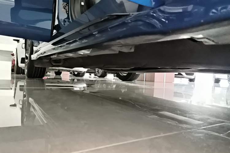 Used Lincoln Z 2022 iKoo Luxury Edition Right Side Sill