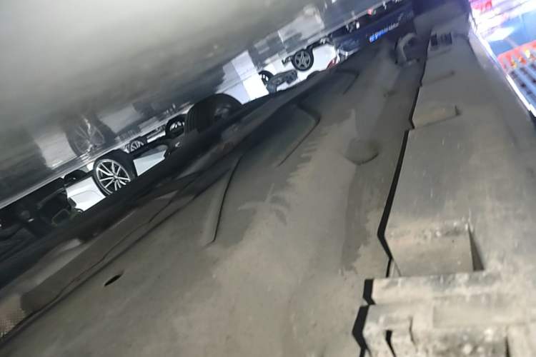 Used Lincoln Z 2022 iKoo Centennial Limited Edition Right Side Sill