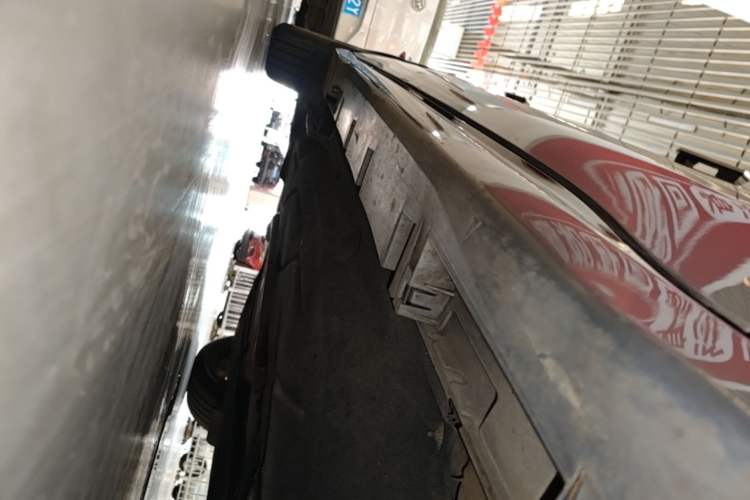 Used Lincoln Z 2022 iEnjoy Prestige Edition Right Side Sill