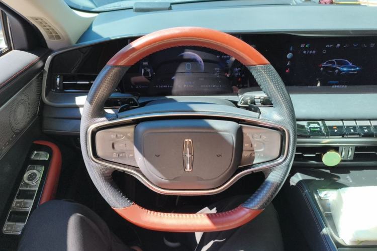Used Lincoln Z 2022 iXiang Deluxe Edition Steering Wheel