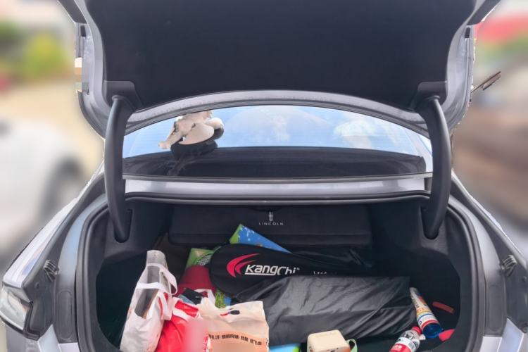 Used Lincoln Z 2022 iCool Luxury Edition Trunk