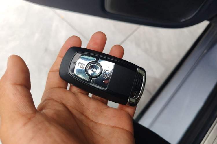 Used Lincoln Z 2022 iEnjoy Prestige Edition Vehicle Key