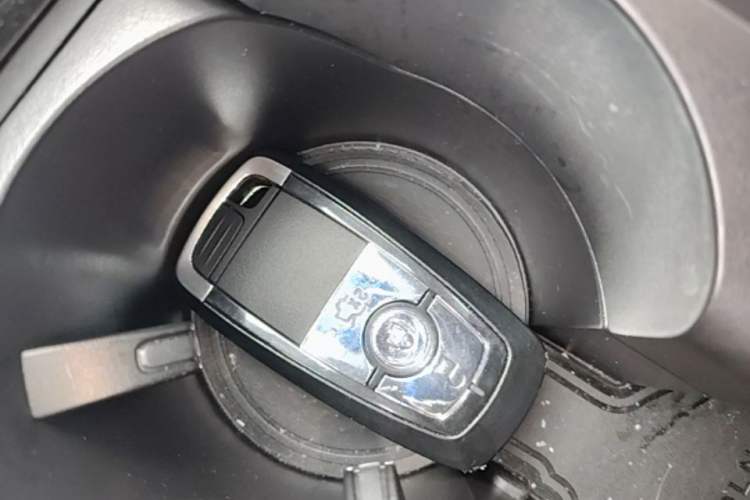 Used Lincoln Z 2022 Facelift iEnjoy Luxury Edition Vehicle Key