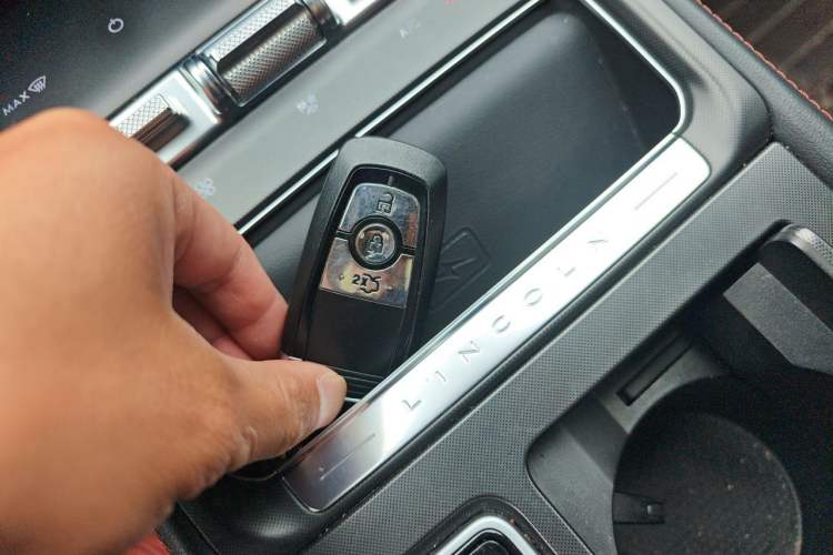 Used Lincoln Z 2022 Facelift iEnjoy Luxury Edition Vehicle Key