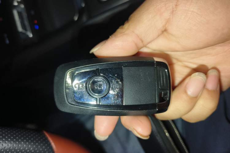 Used Lincoln Z 2022 iEnjoy Luxury Edition Vehicle Key