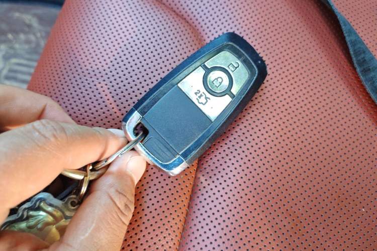 Used Lincoln Z 2022 Facelift iEnjoy Deluxe Edition Vehicle Key