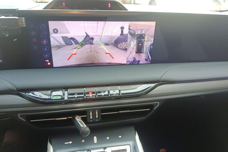 Used Lincoln Z 2022 iEnjoy Luxury Edition Audio And AC Panel