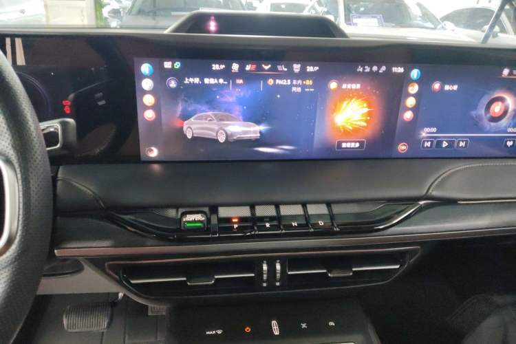 Used Lincoln Z 2022 iXiang Zunyi Edition Audio And AC Panel