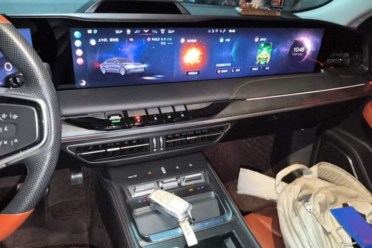 Used Lincoln Z 2022 iXiang Zunyi Edition Audio And AC Panel