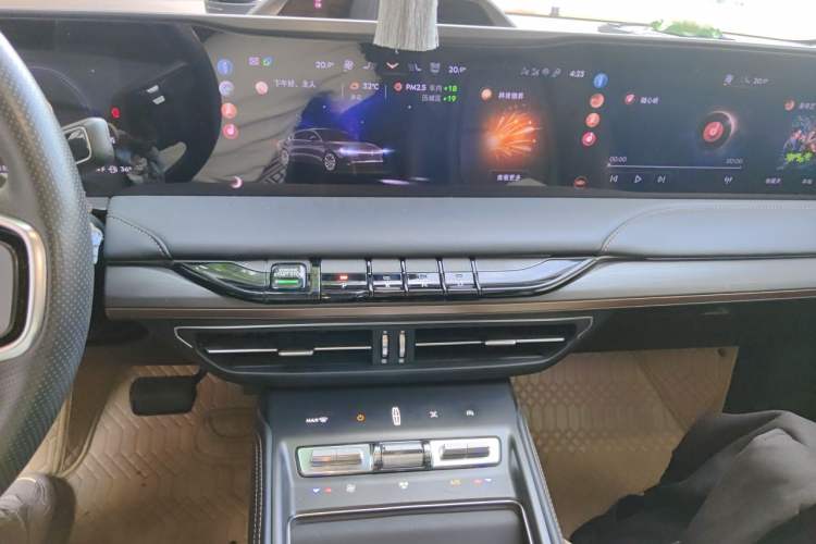 Used Lincoln Z 2022 iEnjoy Luxury Edition Audio And AC Panel