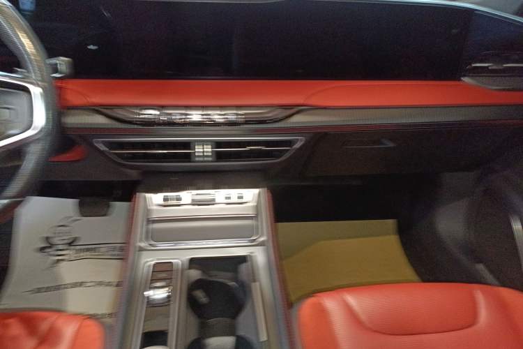 Used Lincoln Z 2022 iCool Prestige Edition Audio And AC Panel