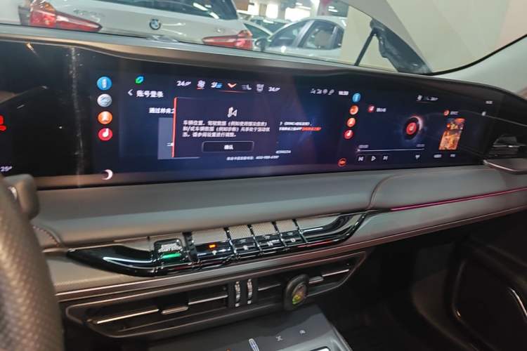 Used Lincoln Z 2022 iXiang Luxury Edition Audio And AC Panel