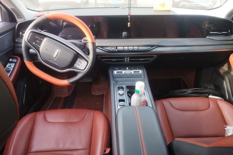 Used Lincoln Z 2022 iXiang Deluxe Edition Center Console