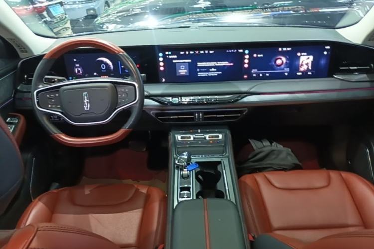 Used Lincoln Z 2022 iXiang Luxury Edition Center Console