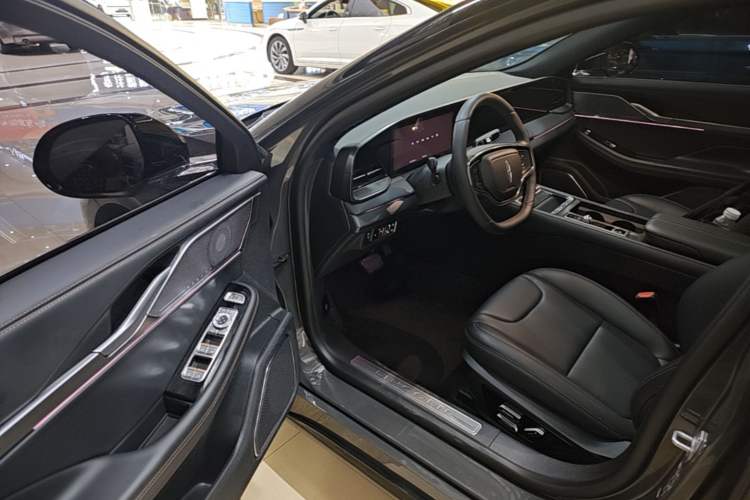 Used Lincoln Z 2022 iKoo Luxury Edition Driver Seat