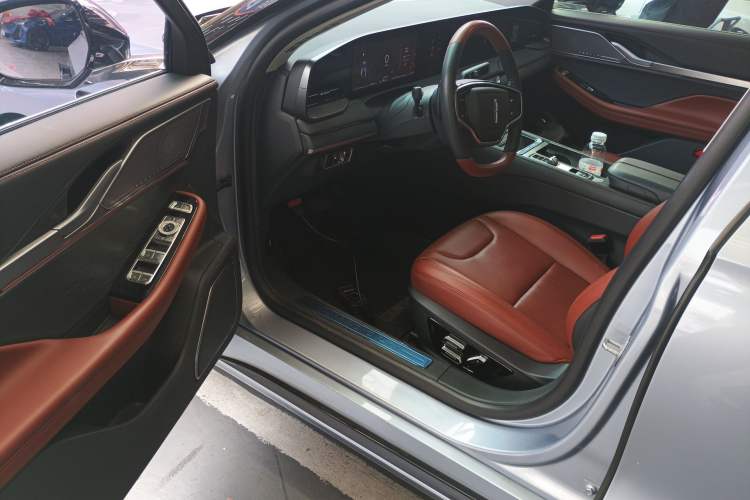 Used Lincoln Z 2022 iXiang Luxury Edition Driver Seat