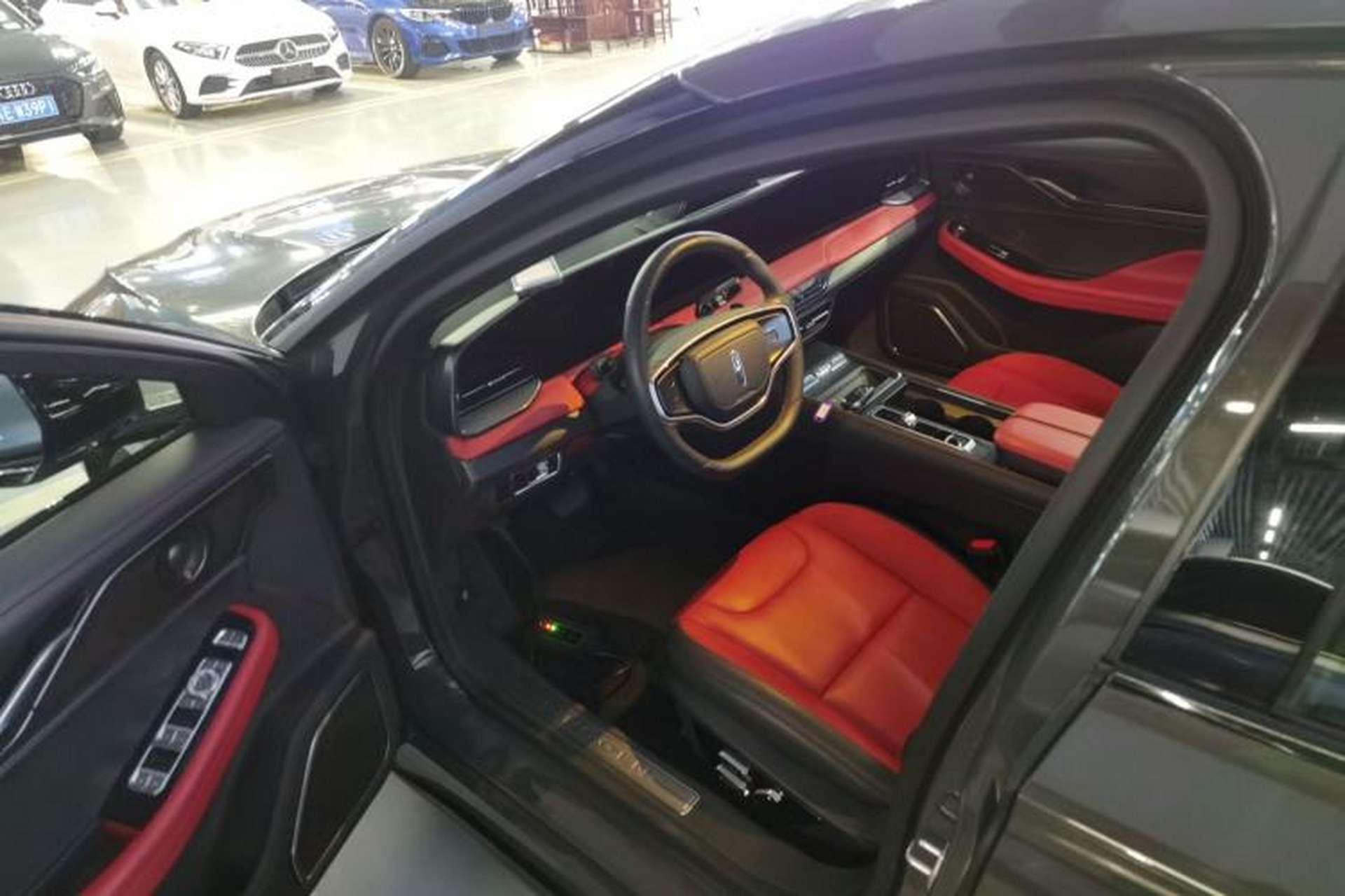 Used Lincoln Z 2022 iCool Prestige Edition Driver Seat
