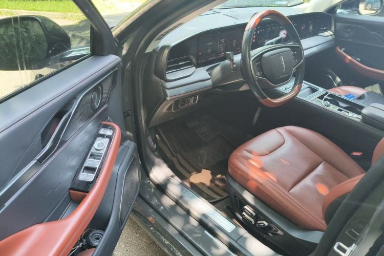 Used Lincoln Z 2022 Facelift iEnjoy Luxury Edition Driver Seat