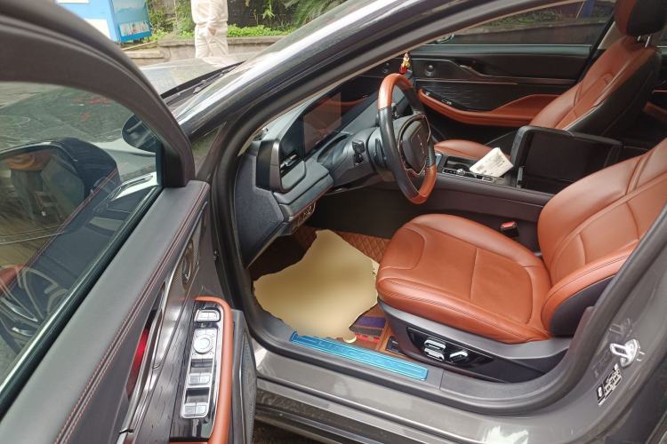 Used Lincoln Z 2022 iEnjoy Luxury Edition Driver Seat