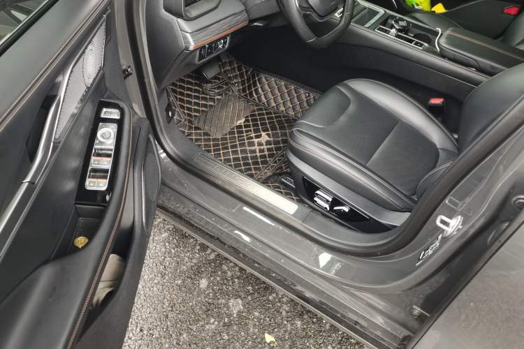 Used Lincoln Z 2022 iXiang Luxury Edition Driver Seat