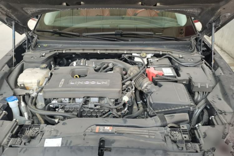 Used Lincoln Z 2022 iXiang Luxury Edition Engine Bay