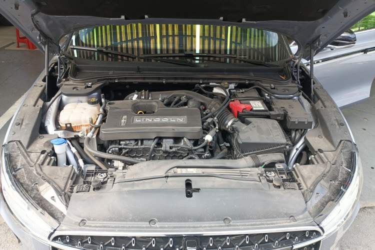 Used Lincoln Z 2022 iXiang Luxury Edition Engine Bay