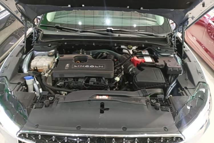 Used Lincoln Z 2022 iXiang Luxury Edition Engine Bay
