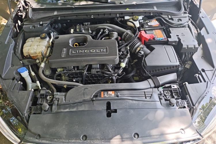 Used Lincoln Z 2022 Facelift iEnjoy Deluxe Edition Engine Bay