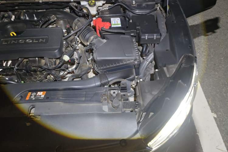 Used Lincoln Z 2022 iKoo Deluxe Edition Engine Bay Left