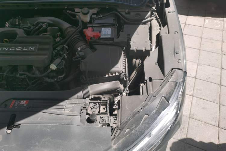 Used Lincoln Z 2022 iXiang Luxury Edition Engine Bay Left