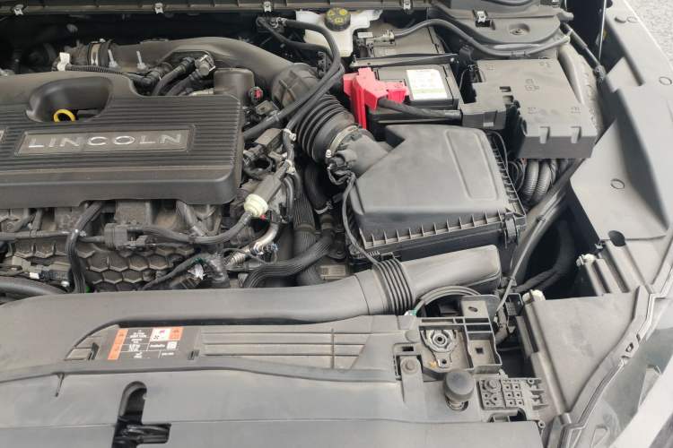 Used Lincoln Z 2022 iXiang Luxury Edition Engine Bay Left