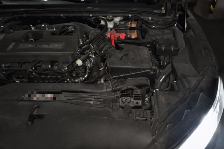 Used Lincoln Z 2022 iCool Luxury Edition Engine Bay Left