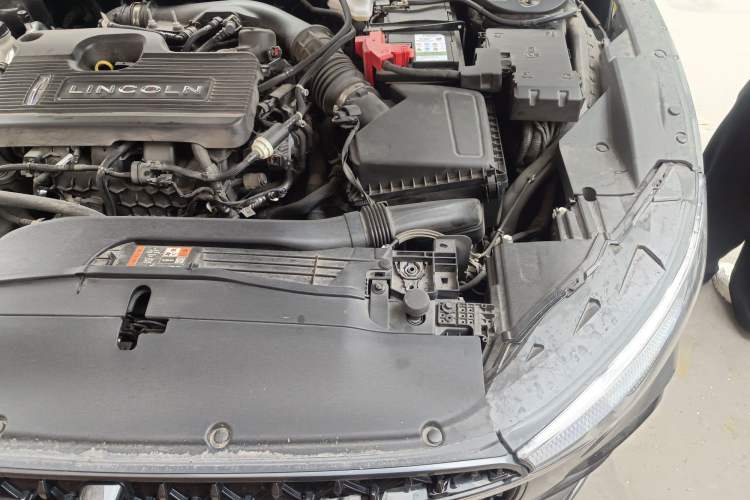 Used Lincoln Z 2022 iKoo Luxury Edition Engine Bay Left