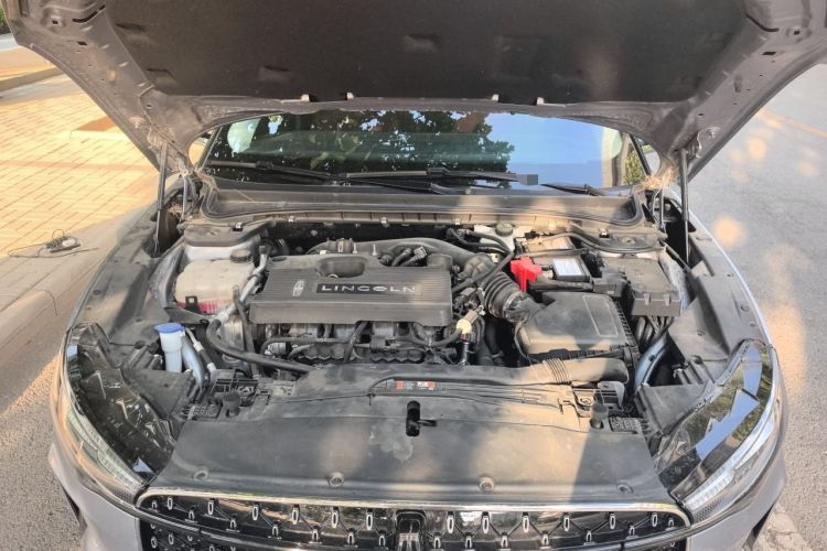 Used Lincoln Z 2022 iXiang Luxury Edition Engine Bay