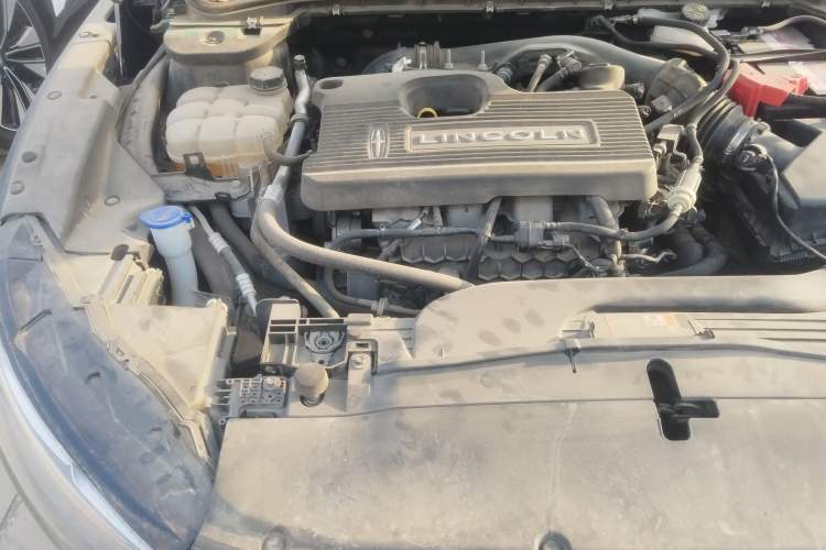 Used Lincoln Z 2022 iXiang Deluxe Edition Engine Bay Right