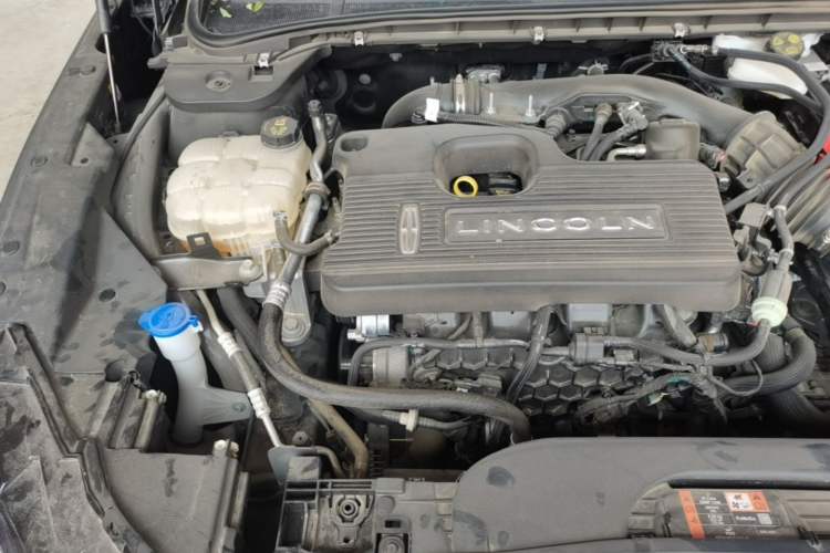 Used Lincoln Z 2022 iXiang Luxury Edition Engine Bay Right
