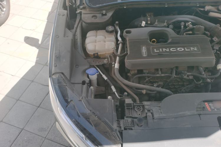Used Lincoln Z 2022 iXiang Luxury Edition Engine Bay Right