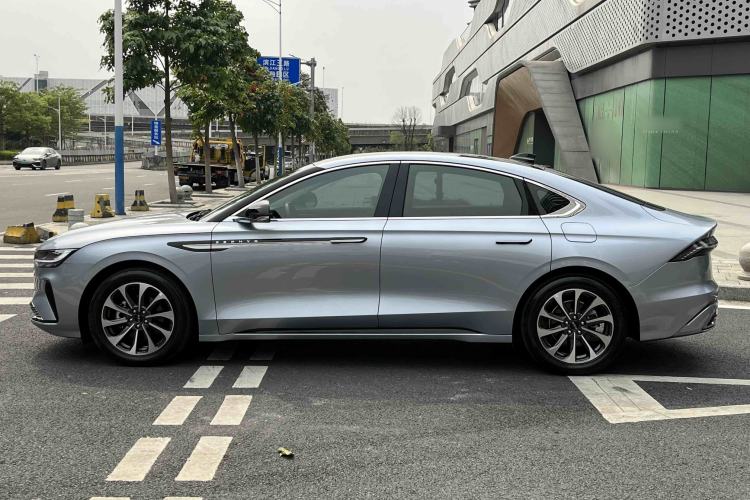 Used Lincoln Z 2022 iXiang Luxury Edition Exterior 9
