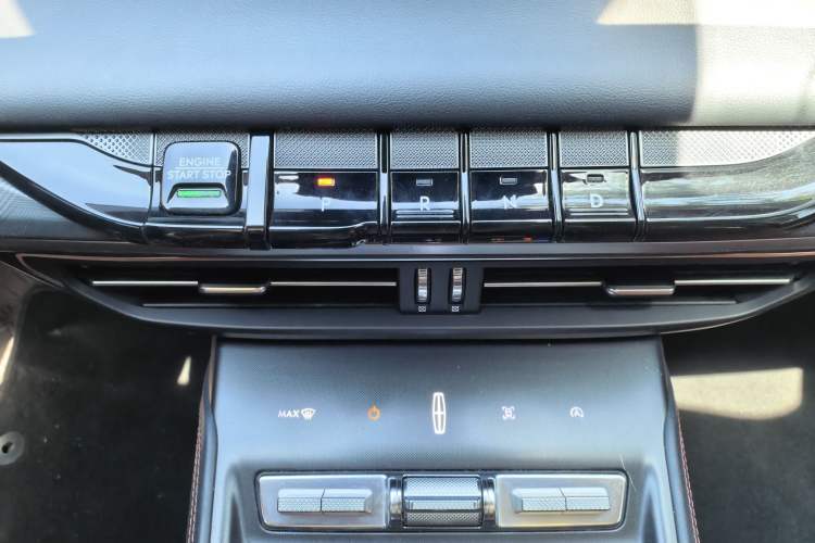 Used Lincoln Z 2022 Facelift iEnjoy Deluxe Edition Gear Lever