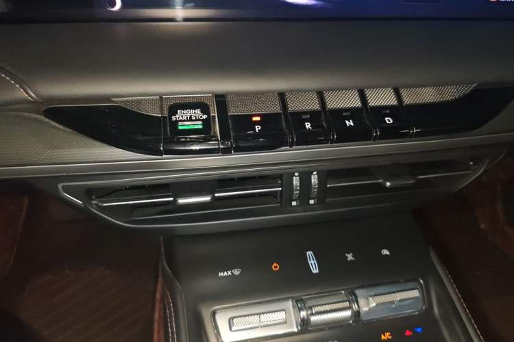 Used Lincoln Z 2022 iXiang Luxury Edition Gear Lever
